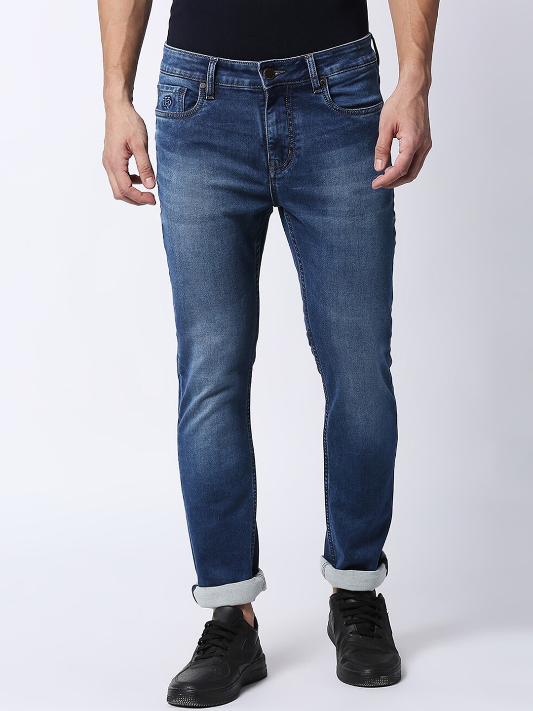 

DRAGON HILL Men Clean Look Straight Fit Low-Rise Light Fade Jeans, Blue
