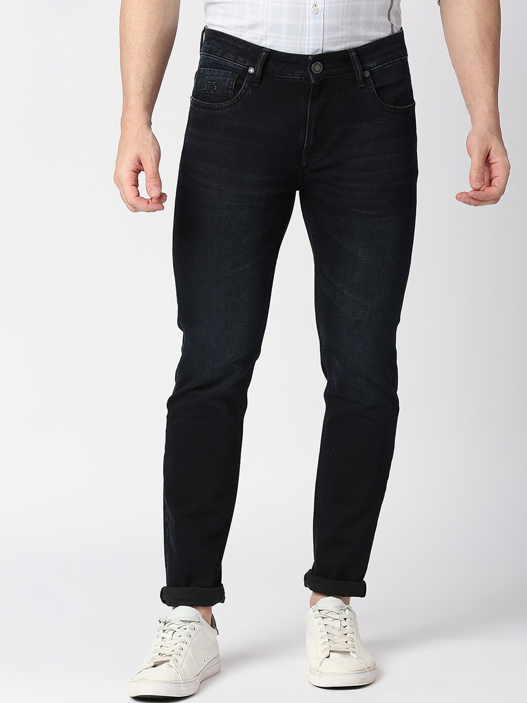 

DRAGON HILL Men Clean Look Slim Fit Low-Rise Light Fade Jeans, Black