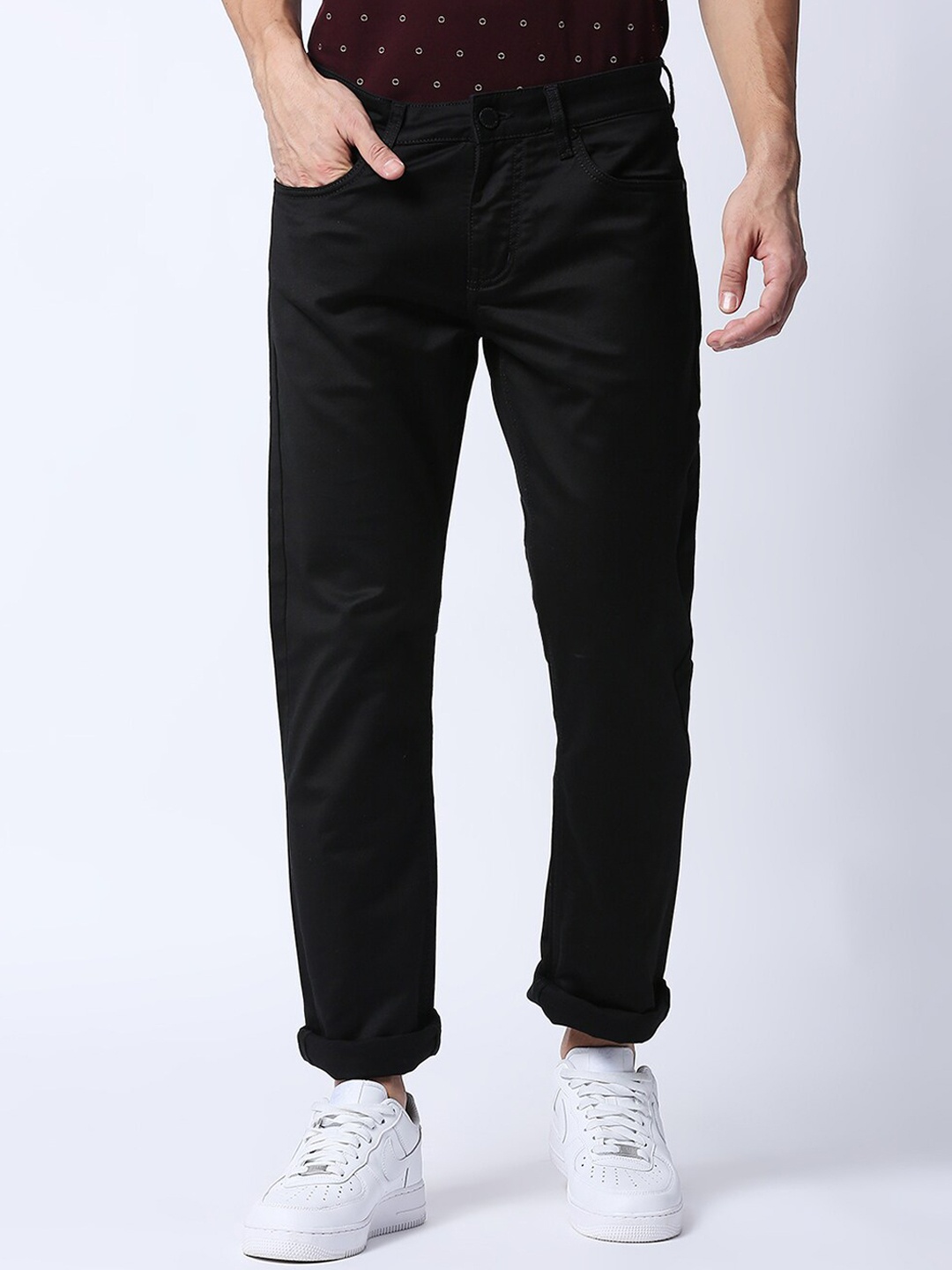 

DRAGON HILL Men Clean Look Straight Fit Low-Rise Jeans, Black