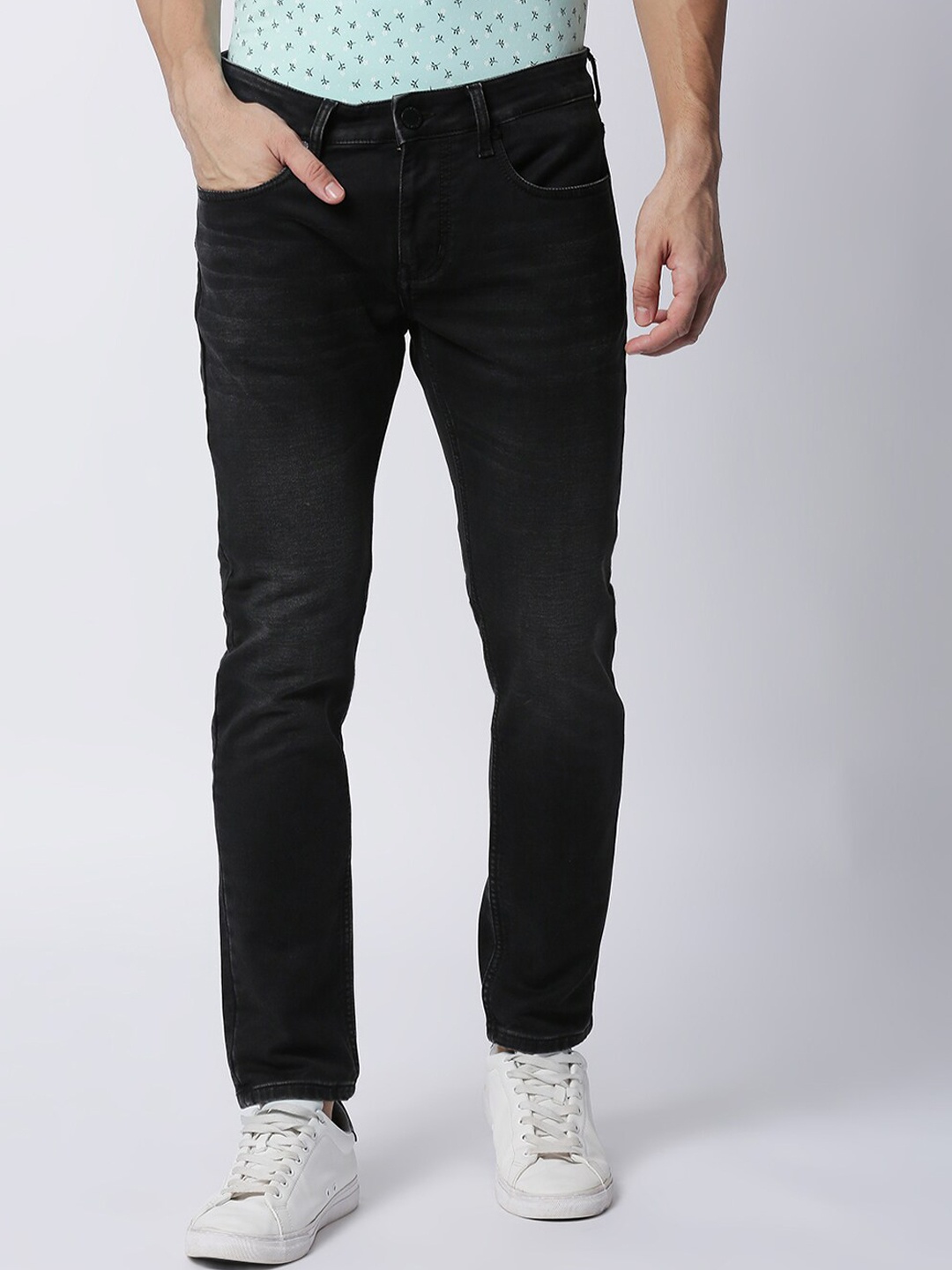 

DRAGON HILL Men Clean Look Straight Fit Low-Rise No Fade Jeans, Black