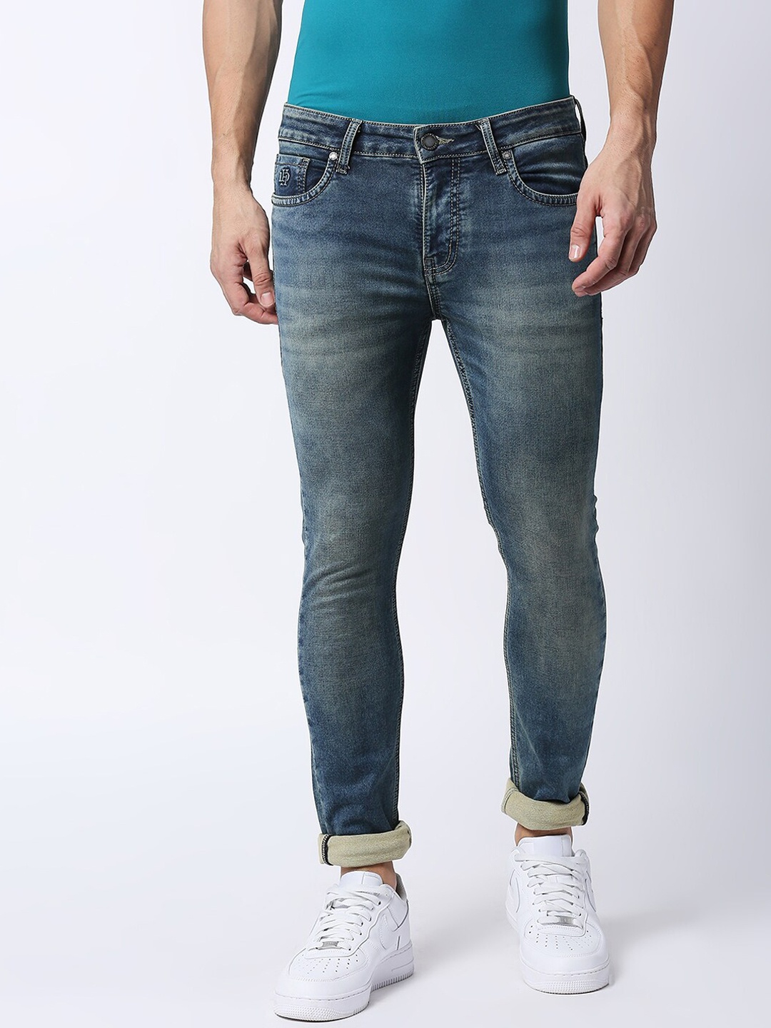 

DRAGON HILL Men Clean Look Straight Fit Low-Rise Heavy Fade Jeans, Blue