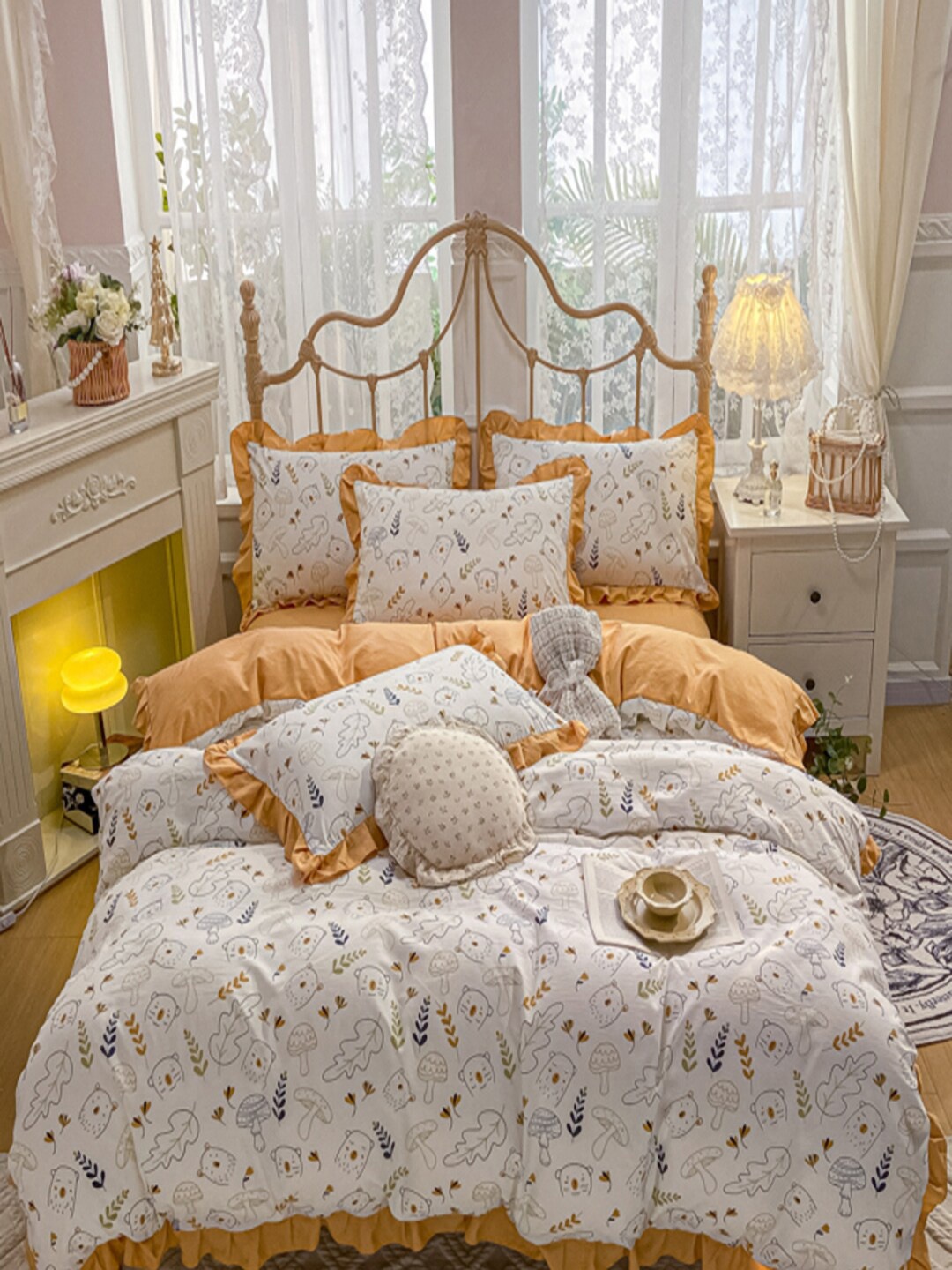 

JC HOME Orange & Beige Colored Printed Double Queen Bedding Set