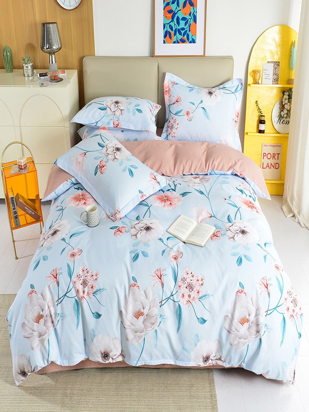 

JC Collection Peach Coloured & Blue Floral Printed Double King Bedding Set