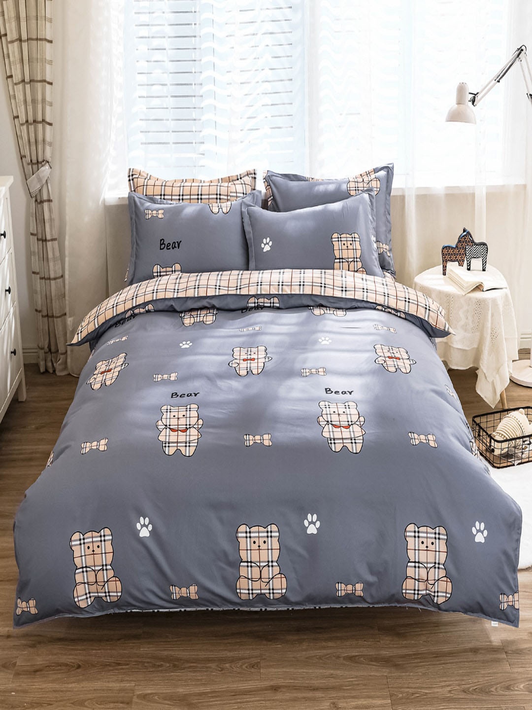 

JC HOME Grey & Beige Printed Double Queen Bedding Set