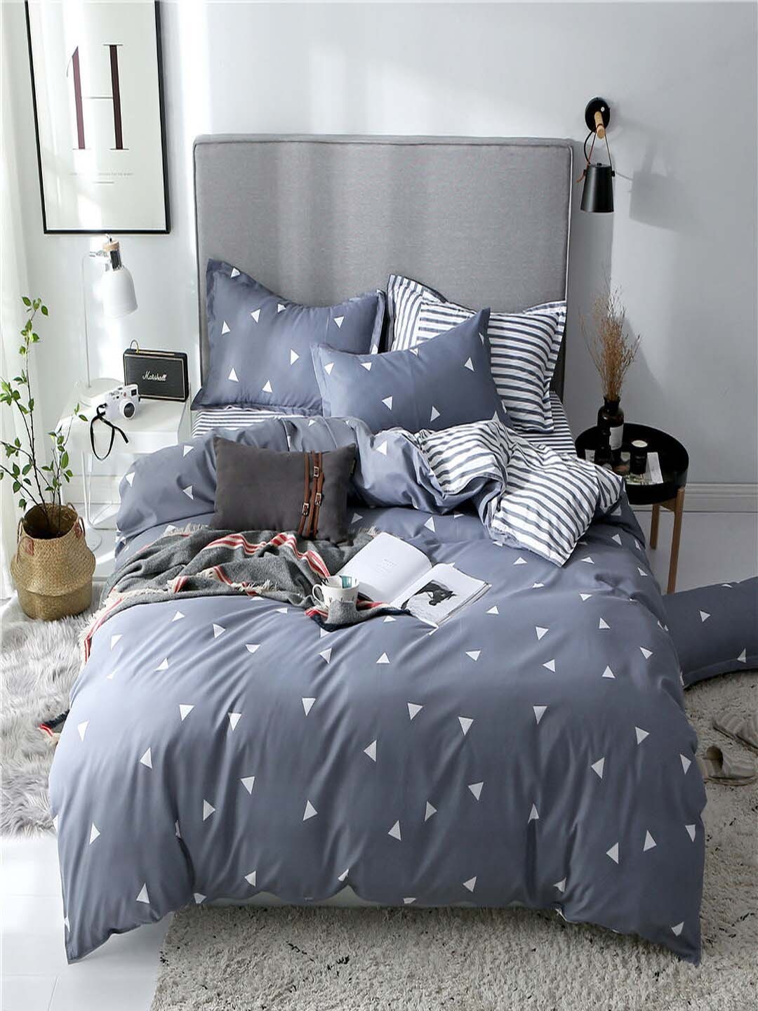 

JC HOME White & Blue Printed Double Queen Bedding Set