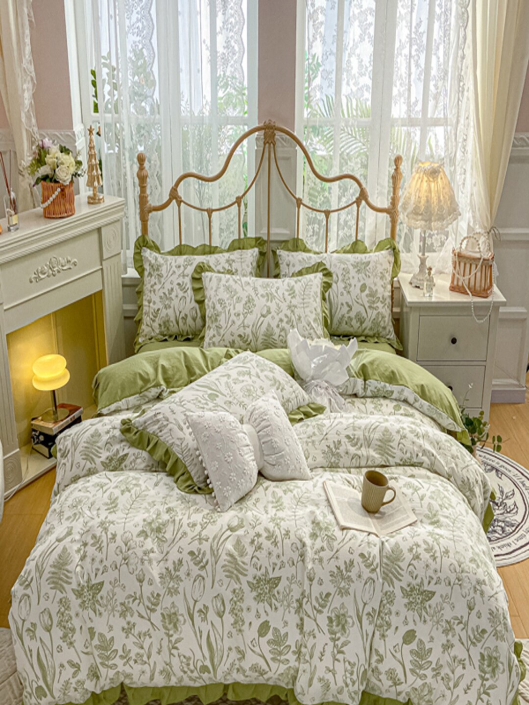 

JC HOME Green & White Printed Single Bedding Set