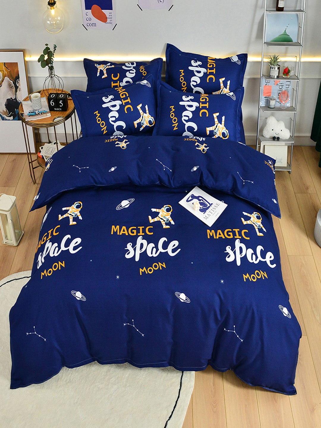 

JC HOME Blue & White Printed Single Bedding Set
