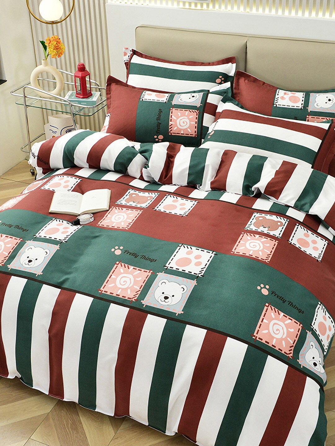 

JC HOME Maroon & White Printed Double King Bedding Set