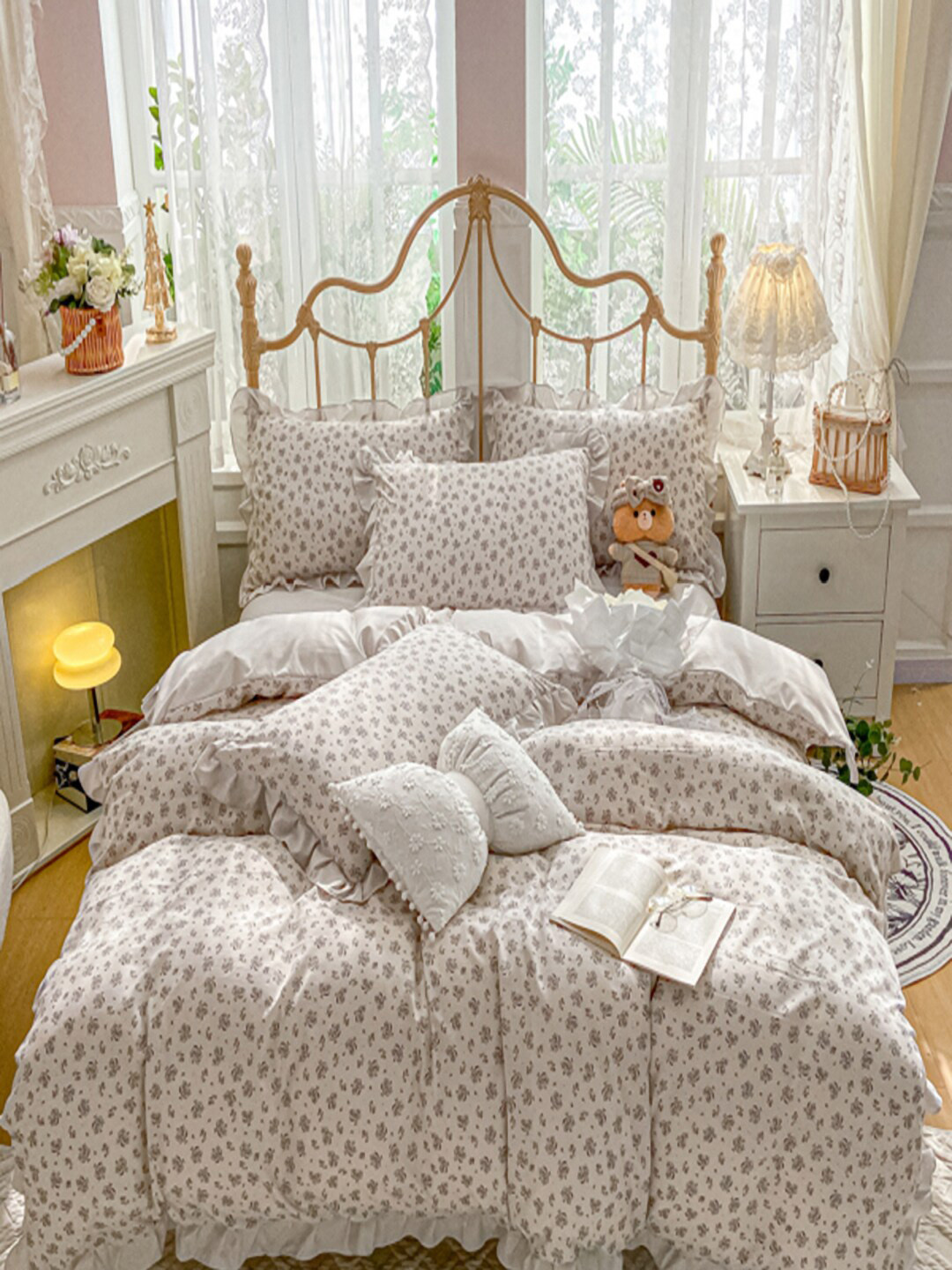 

JC Collection White Printed Double King Bedding Set