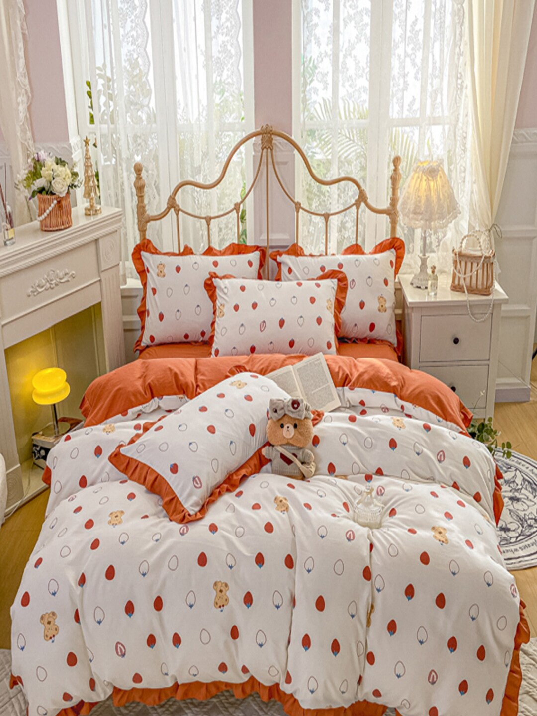

JC HOME Orange Colored & White Printed Double Queen Bedding Set