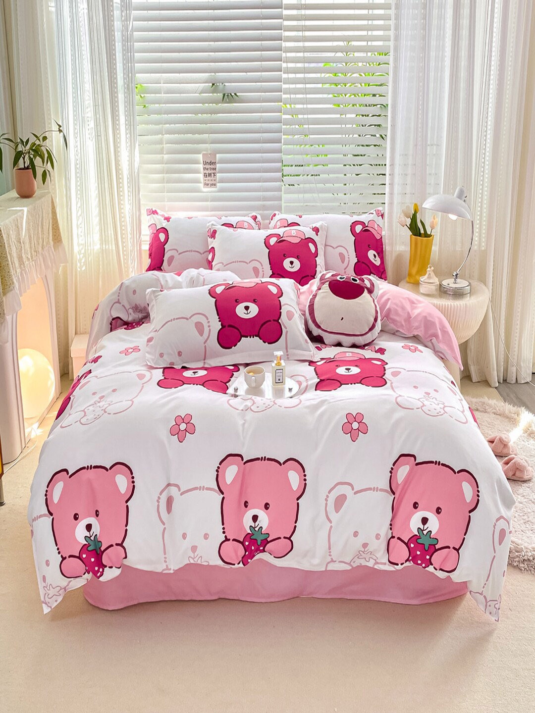 

JC HOME Pink & White Printed Double Queen Bedding Set