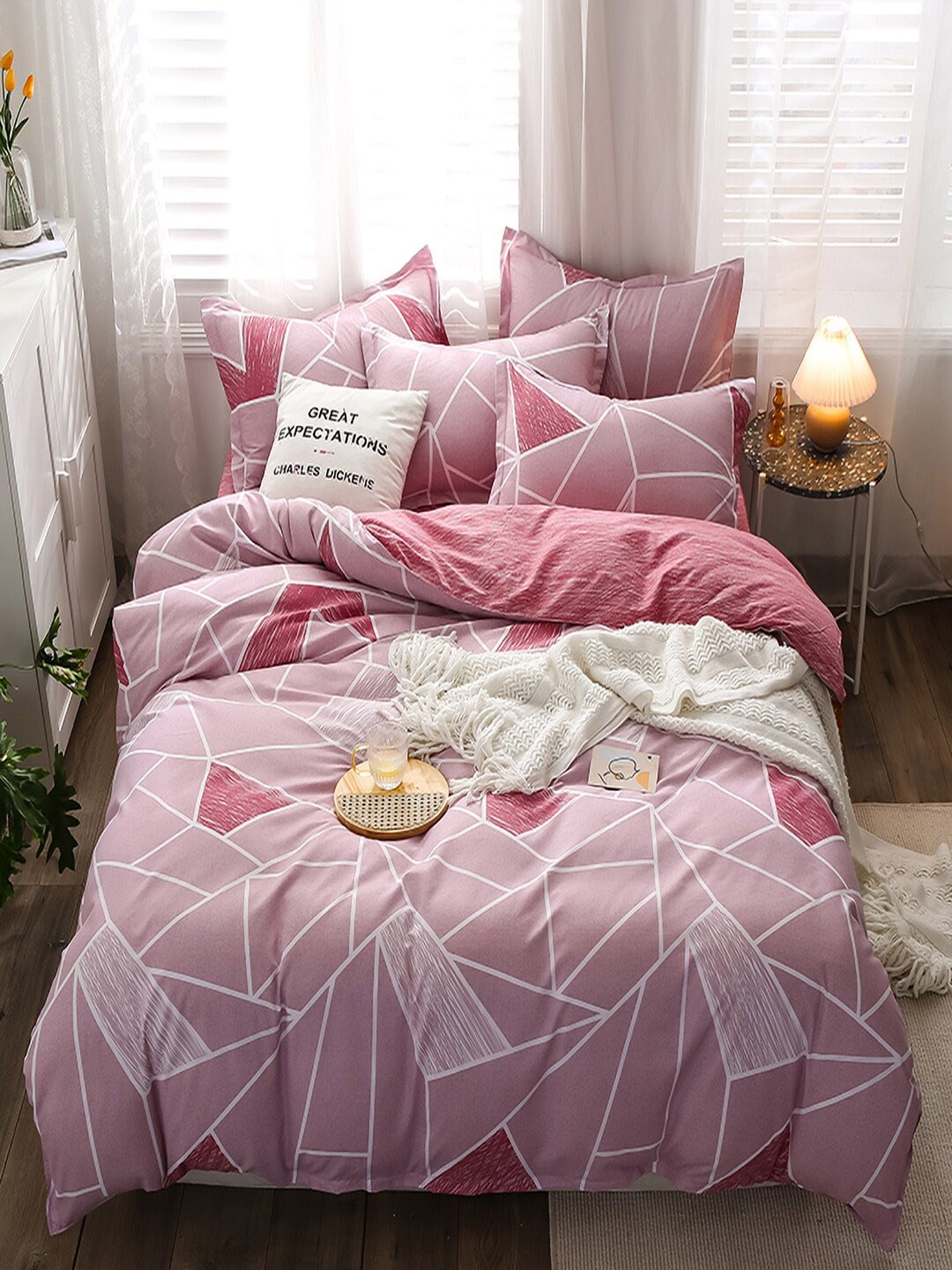 

JC Collection Pink & Red Printed Single Bedding Set