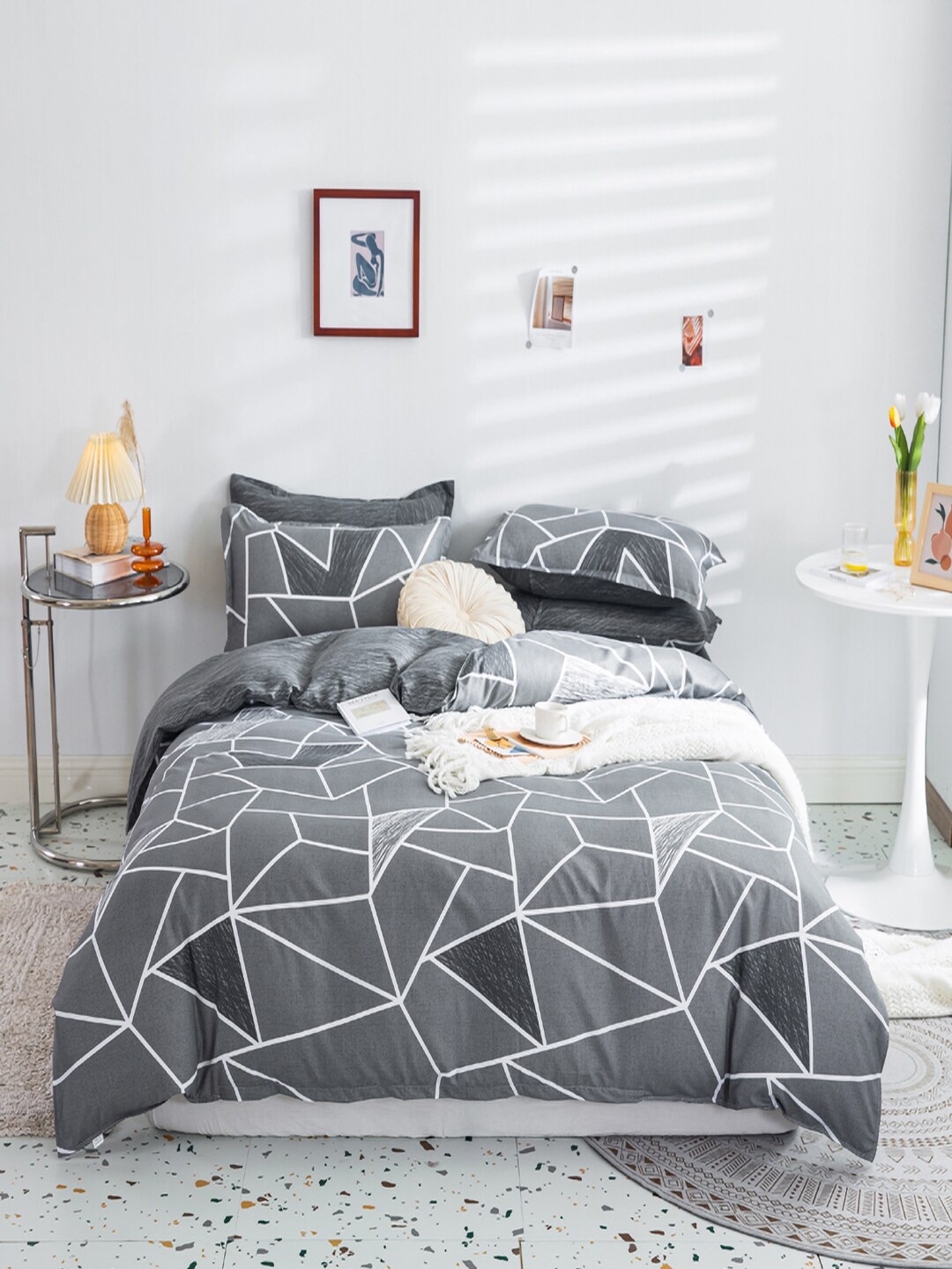 

JC HOME Khaki & Blue Printed Single Bedding Set, Grey