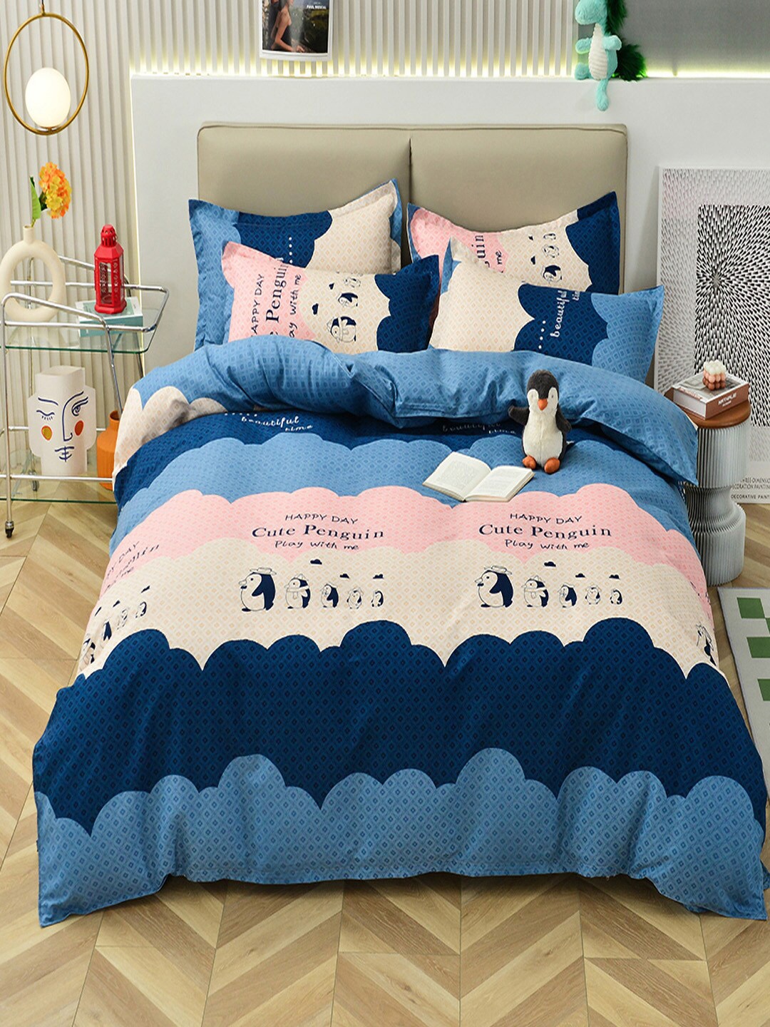

JC HOME Pink & Blue Printed Double Queen Bedding Set