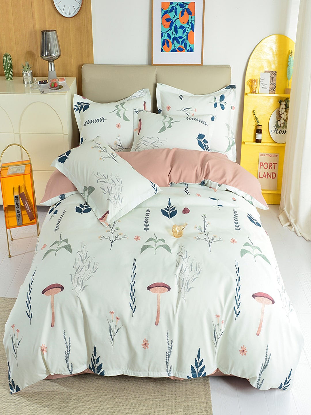 

JC Collection Pink & White Printed Double Queen Bedding Set