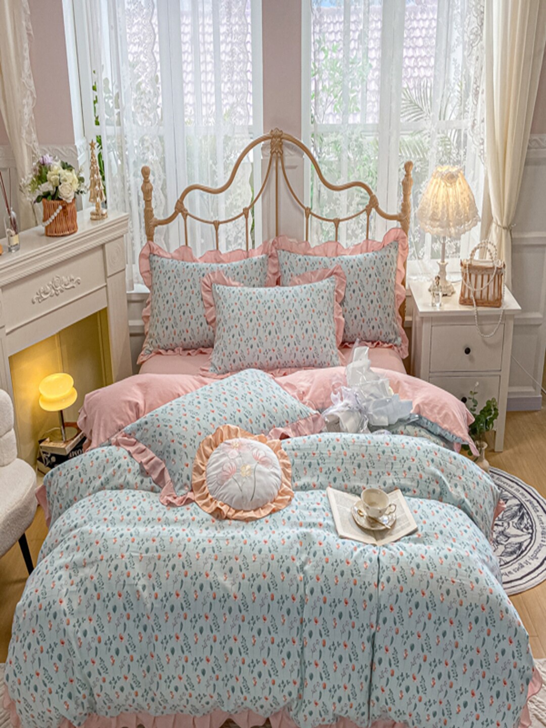 

JC HOME Pink & Blue Floral Printed Double Queen Bedding Set