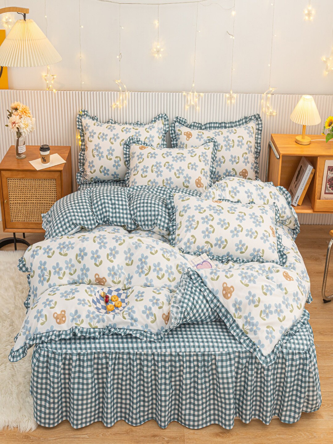 

JC HOME Blue & White Printed Double King Bedding Set