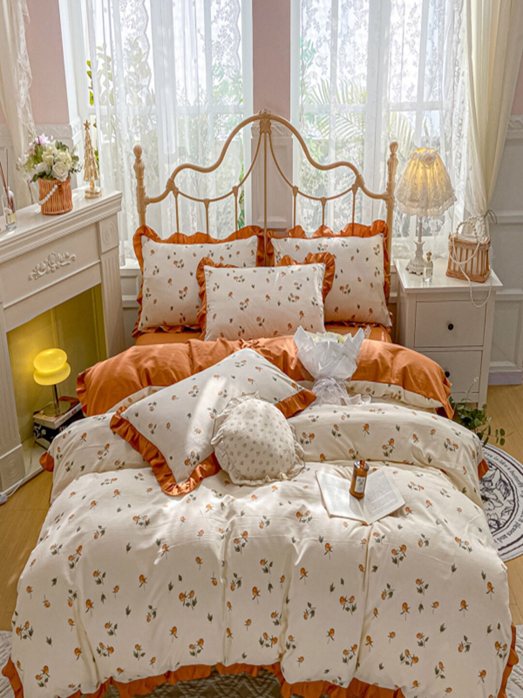 

JC HOME Orange Colored & White Floral Printed Double King Bedding Set