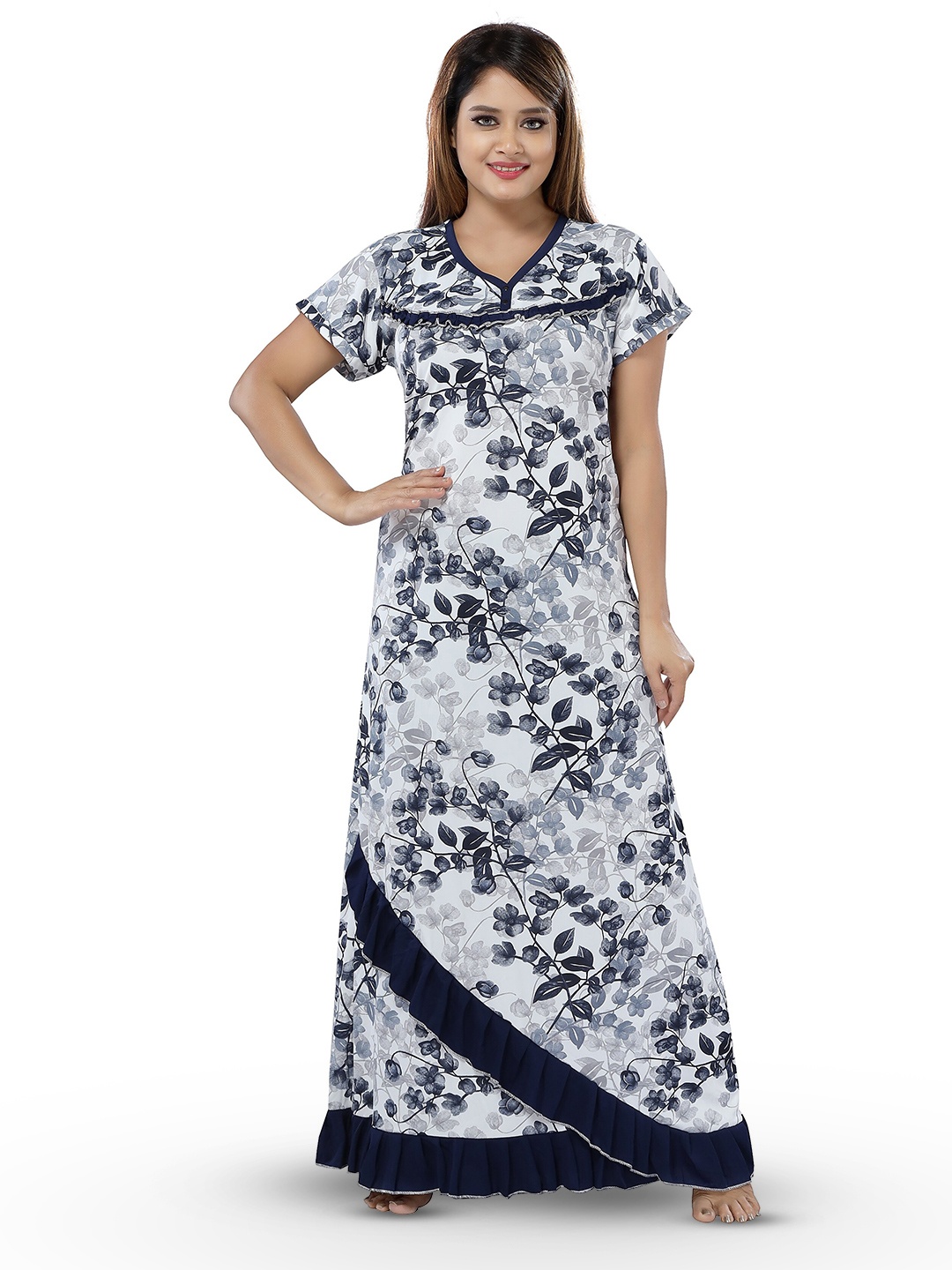 

SHOPPING STATION Floral Printed Satin Maxi Nightdress, White