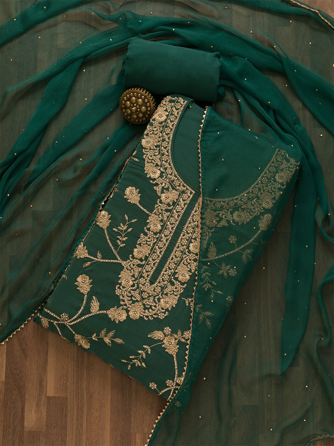 

Koskii Green & Gold-Toned Embroidered Unstitched Dress Material