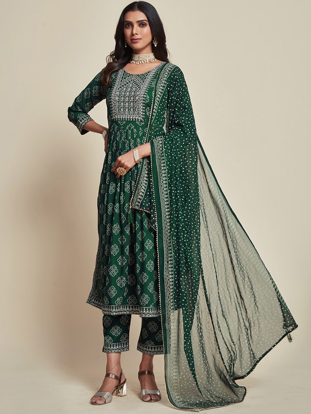 

Ishin Green & White Bandhani Printed Pleated Kurta With Trousers & Dupatta