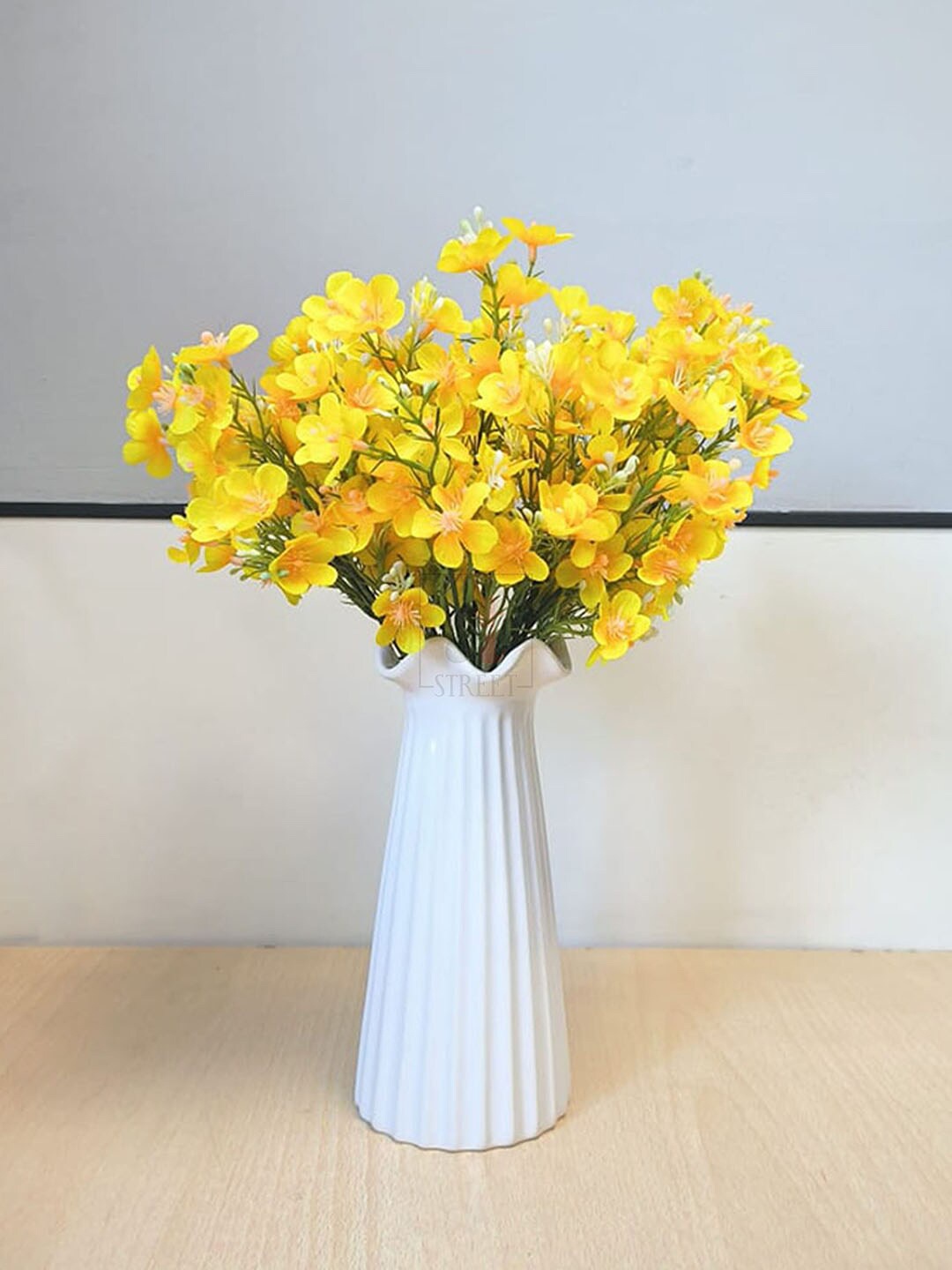 

Art Street Yellow 60 Heads Bouquet Artificial Flowers