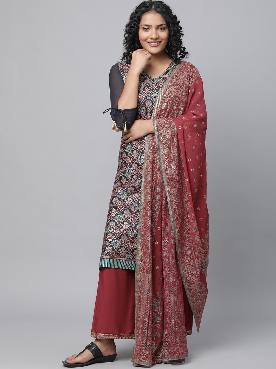 

AURELIA Ethnic Motifs Printed Sequined Kurta with Palazzos & Dupatta, Navy blue