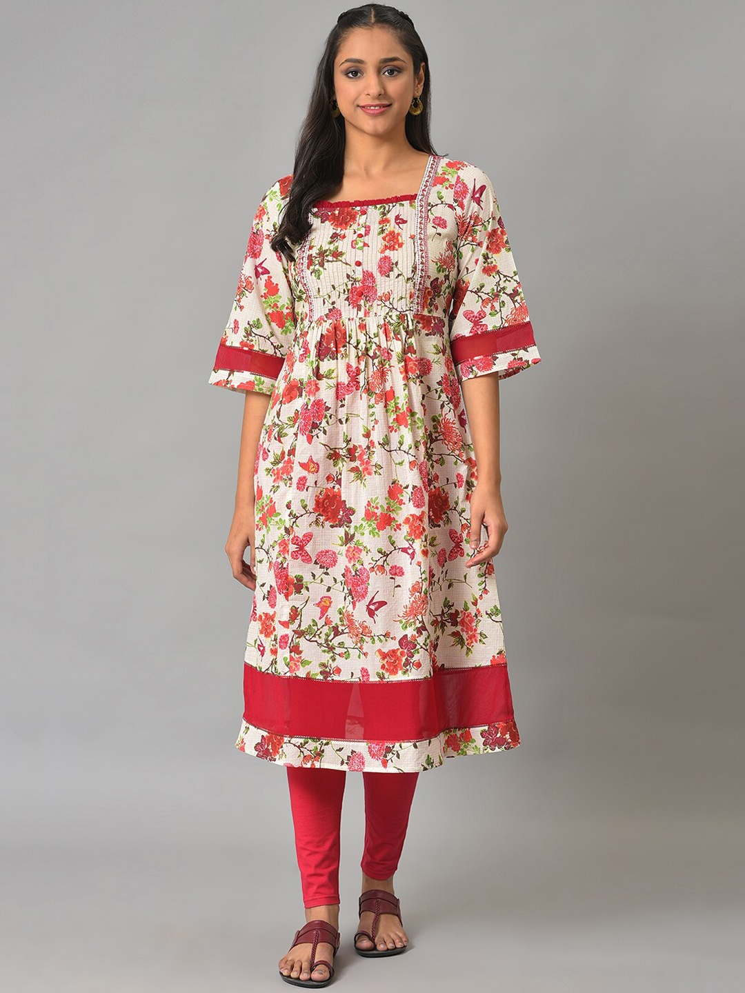 

AURELIA Floral Printed Thread Work Sequined Pleated A-Line Kurta, Off white