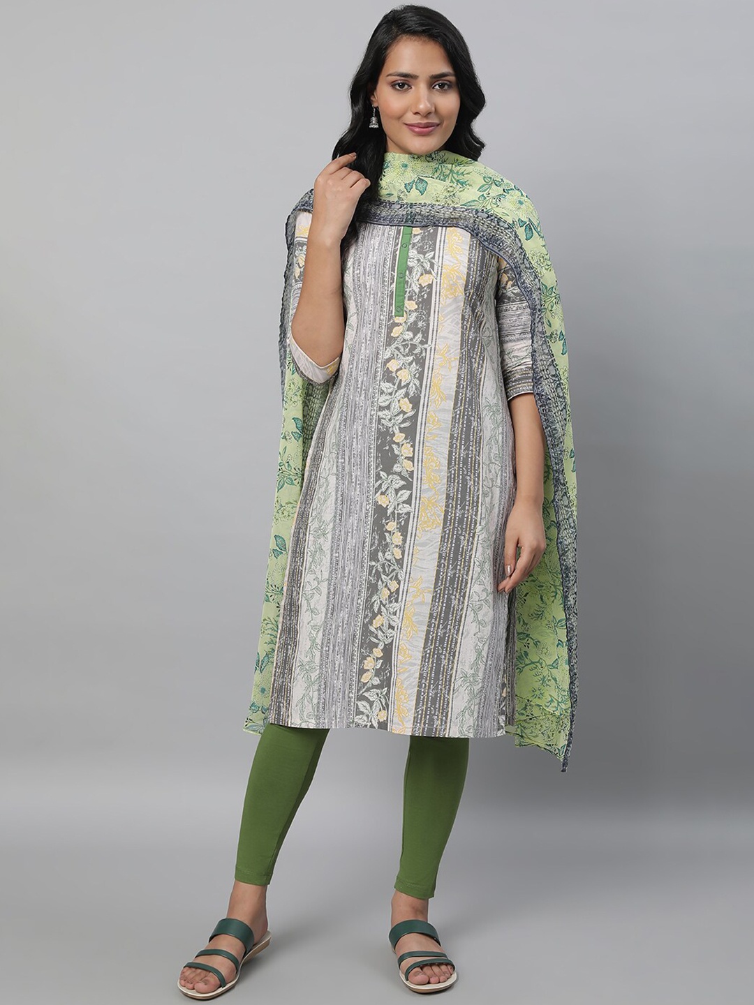 

AURELIA Striped Printed Regular Kurta With Leggings & Dupatta, White