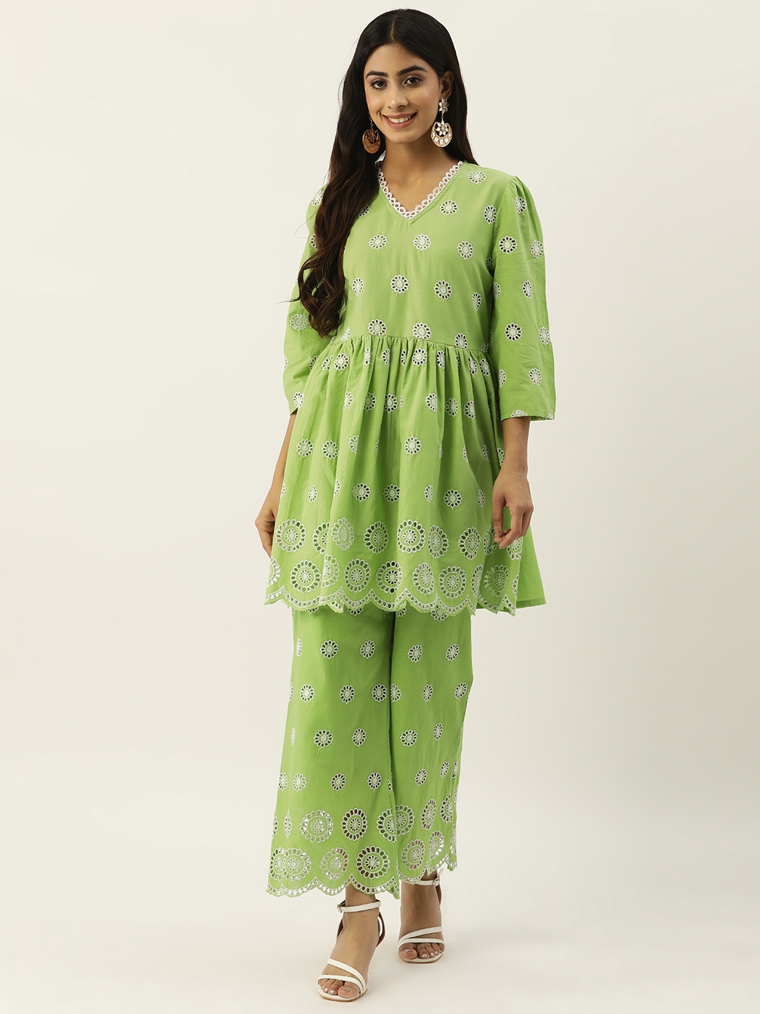 

MISRI Women Floral Embroidered Regular Pure Cotton Kurti with Palazzos, Green