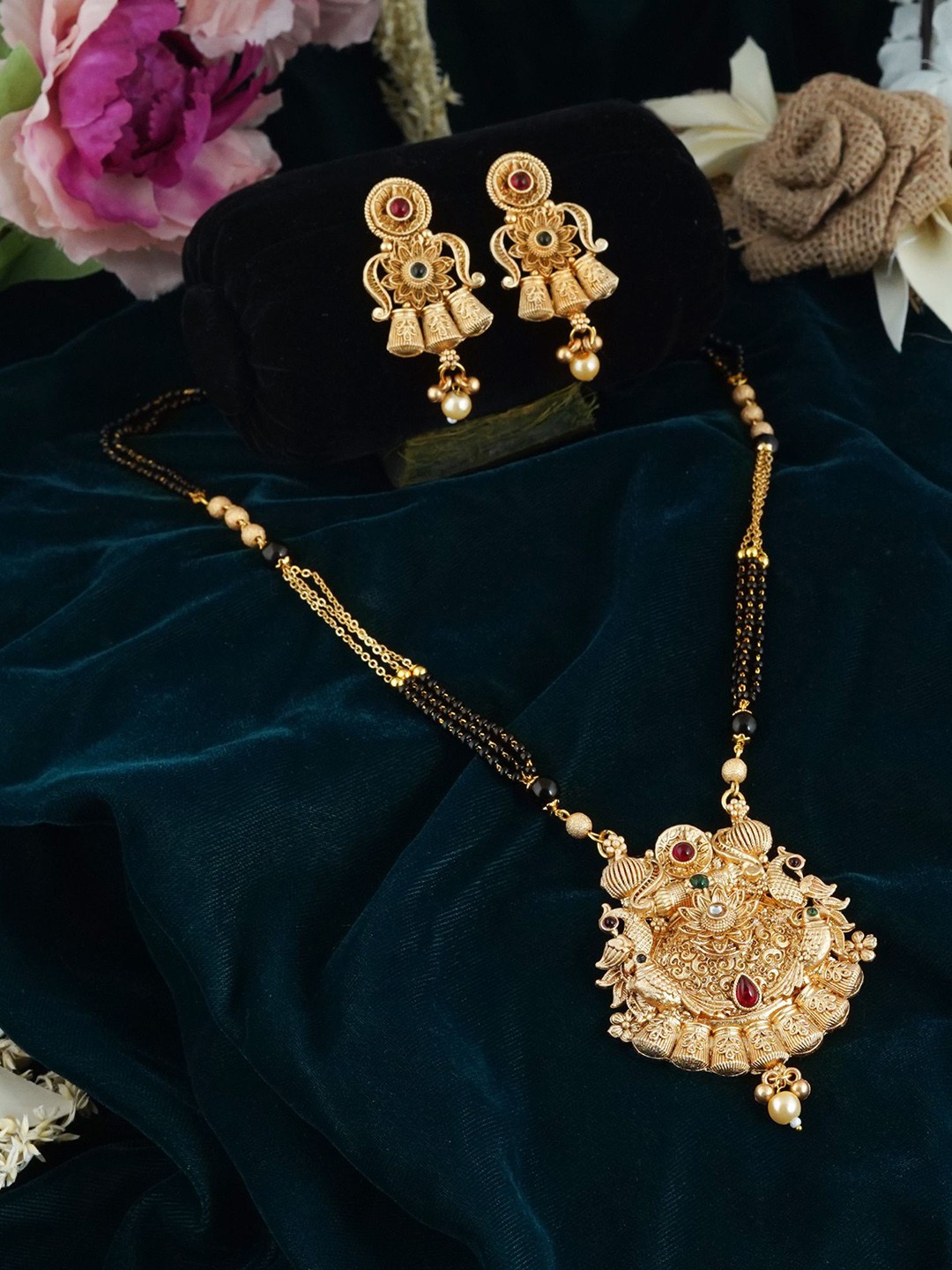 

MANSIYAORANGE Gold-Plated Stone-Studded & Beaded Temple Mangalsutra With Earrings