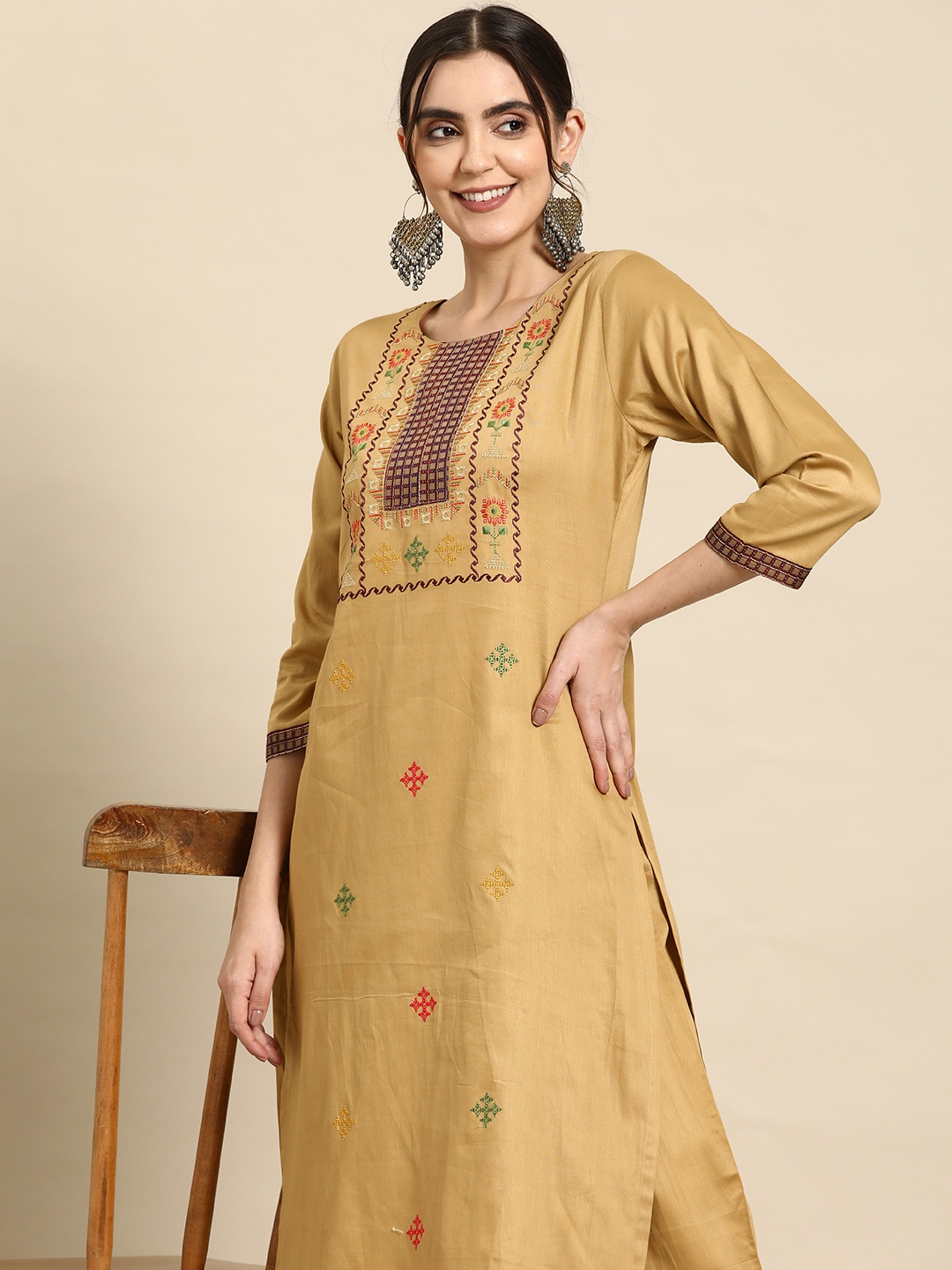 

Sangria Women Embroidered Regular Thread Work Kurta with Trousers, Beige