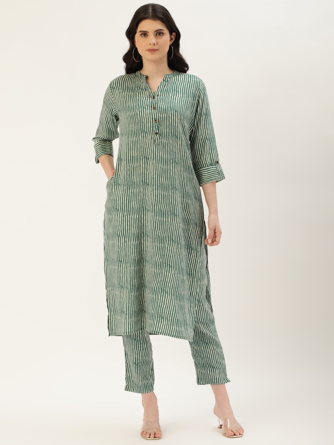 

AMUKTI Women Green Striped Kurta