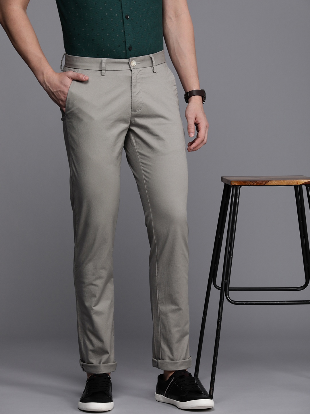 

Allen Solly Men Textured Slim Fit Trousers, Grey