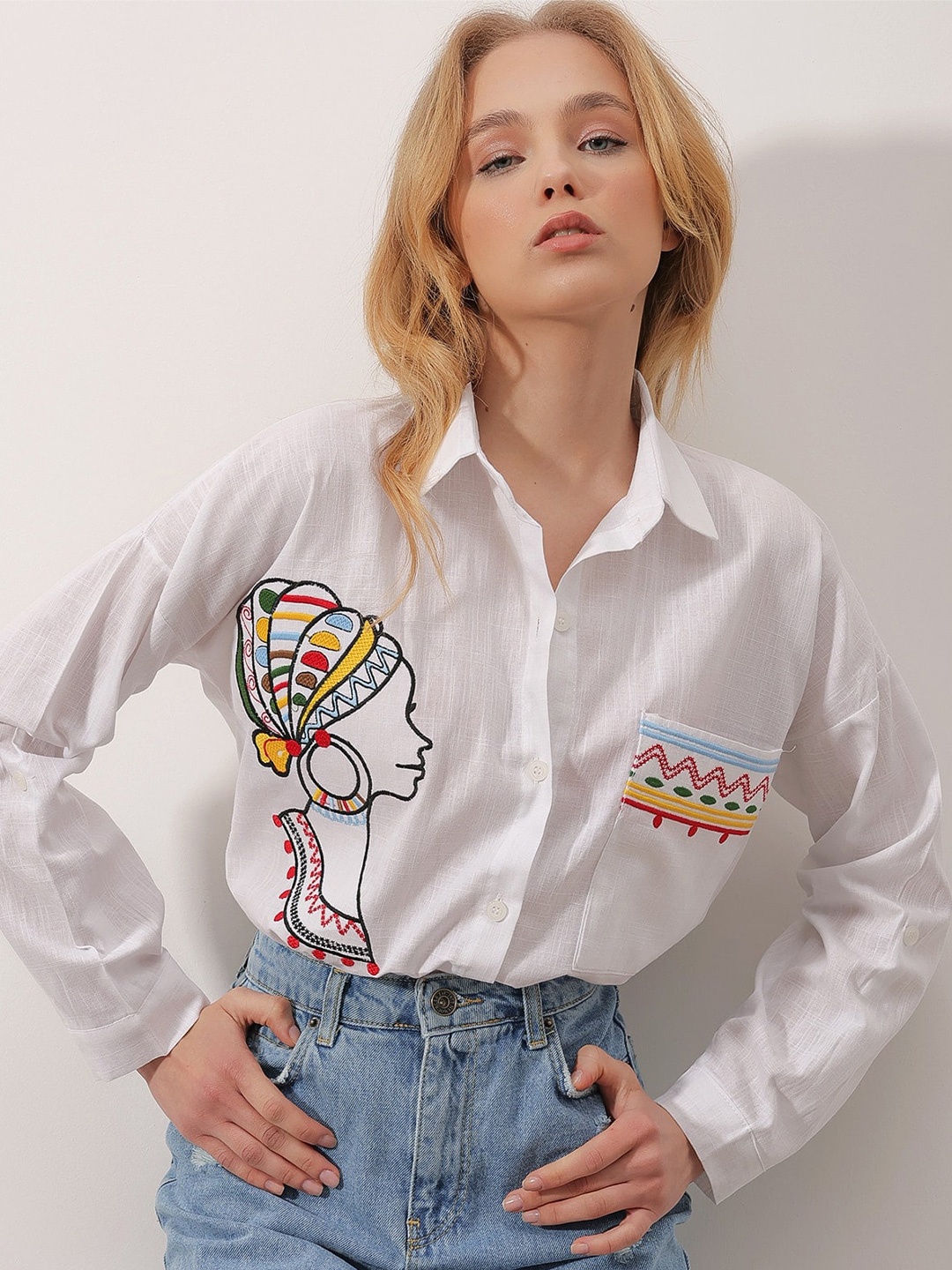 

Trend Alacati stili Embroidered Pure Cotton Casual Longline Shirt, White