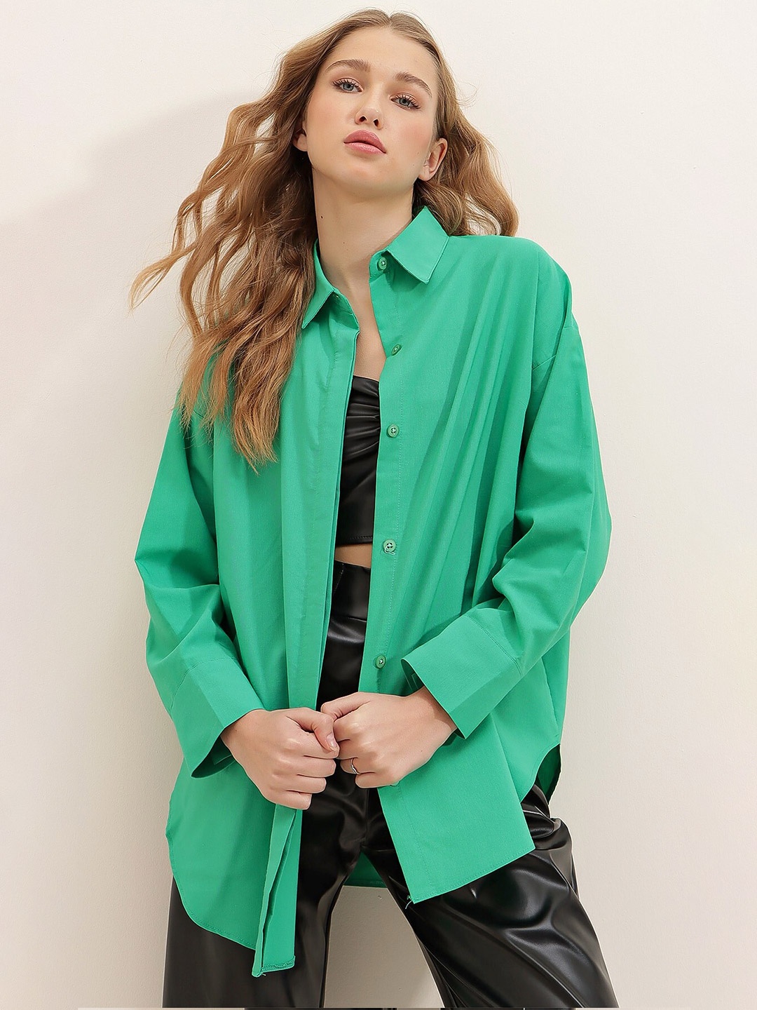 

Trend Alacati stili Spread Collar Long Sleeves Cotton Casual Shirt, Green