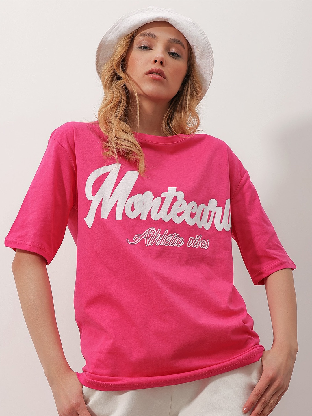 

Trend Alacati stili Typography Printed Drop-Shoulder Sleeves Cotton T-shirt, Na