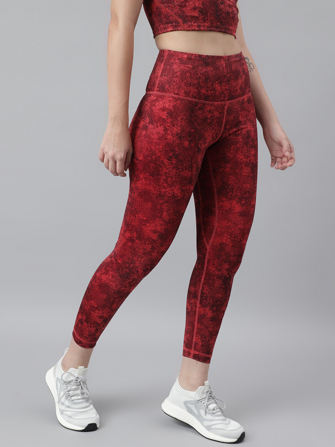 

Woods Printed Antimicrobial Sports Tights, Maroon