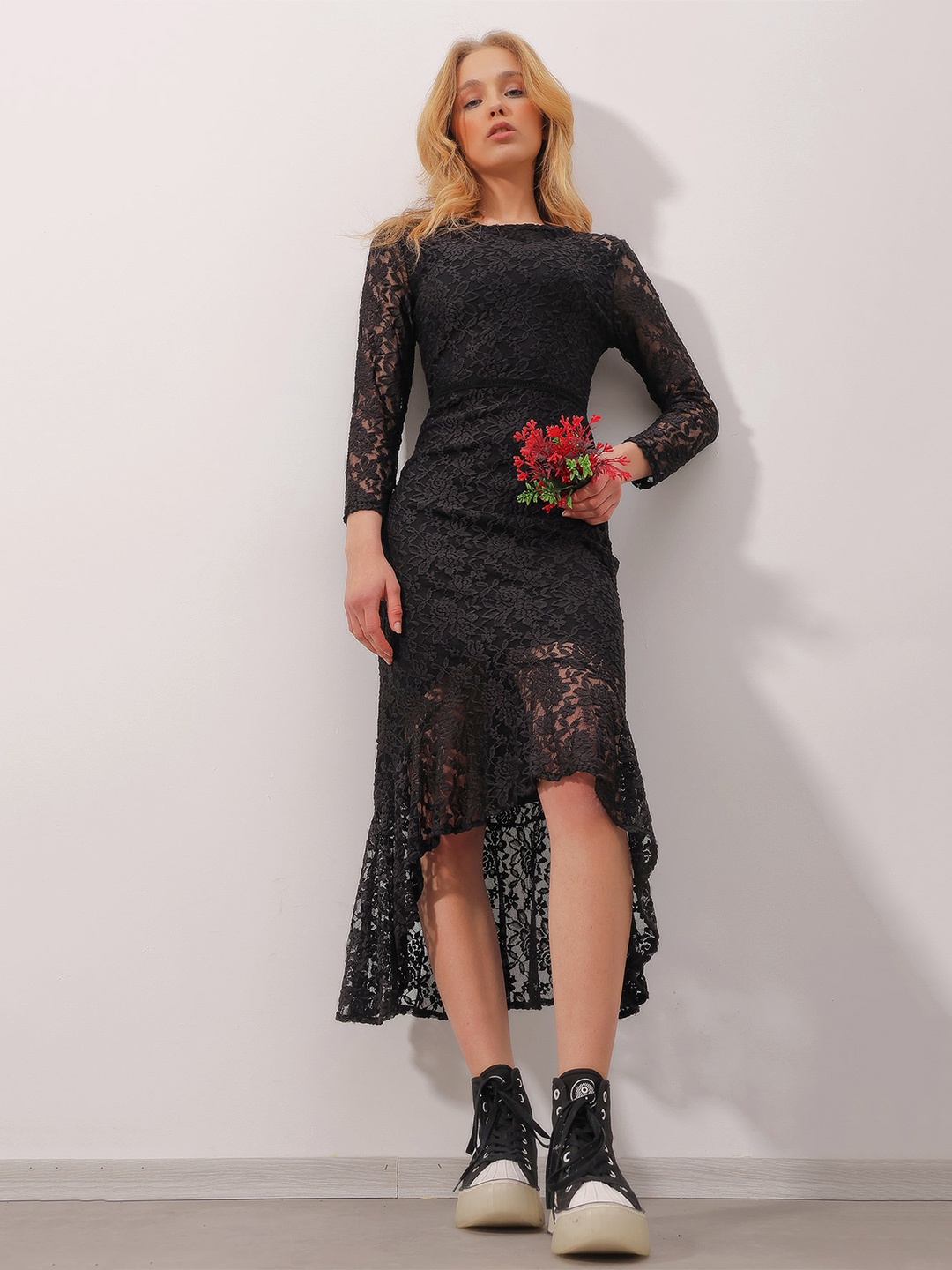 

Trend Alacati stili High Low Sheath Midi Dress, Na