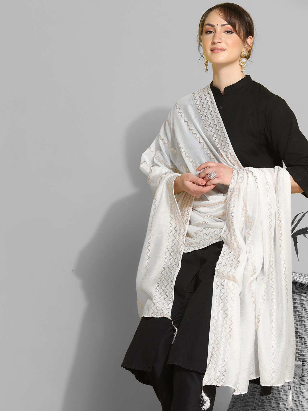 

Satrani White Woven Design Cotton Silk Dupatta