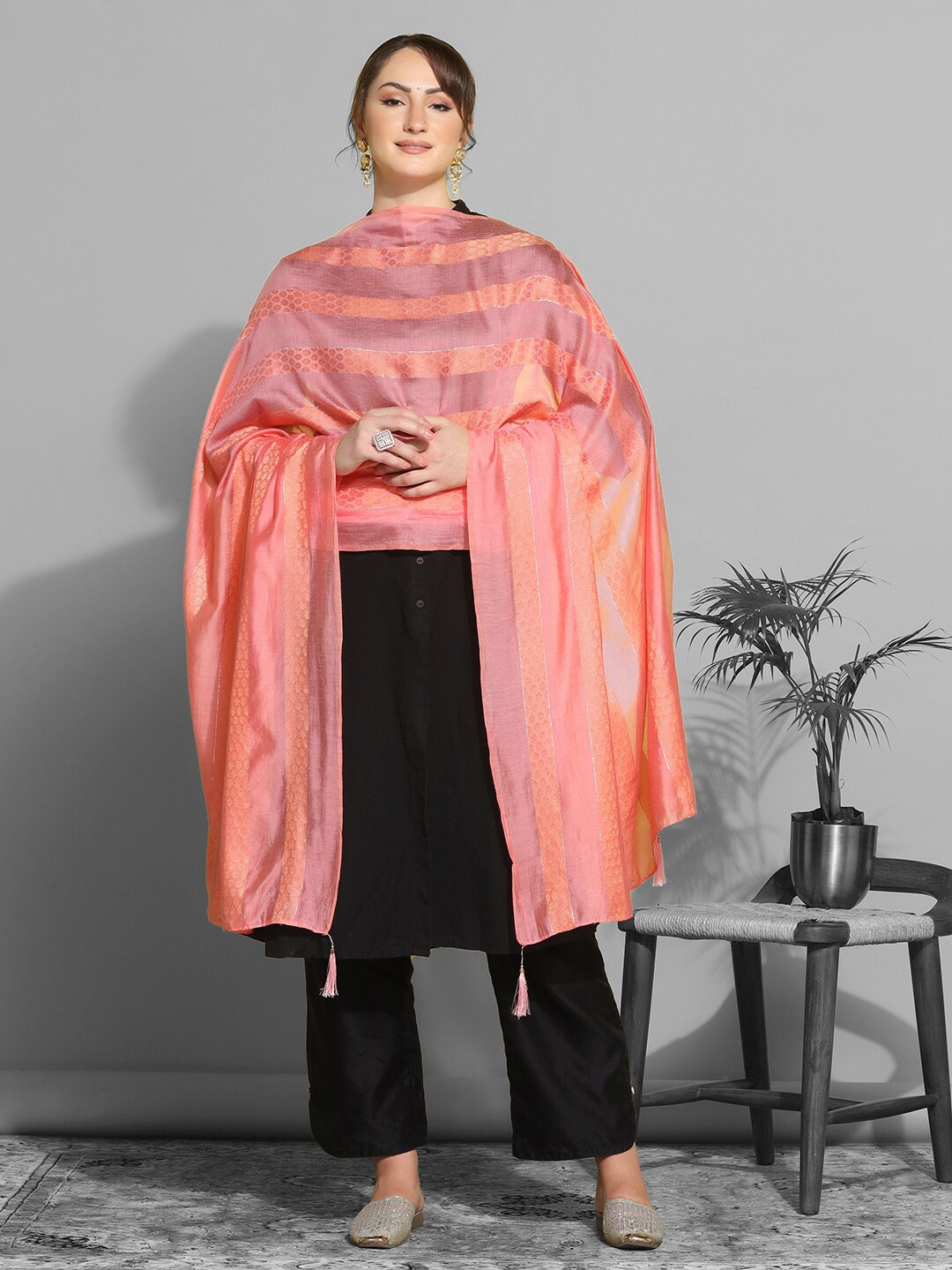

Satrani Pink & Gold-Toned Ethnic Motifs Woven Design Cotton Silk Dupatta