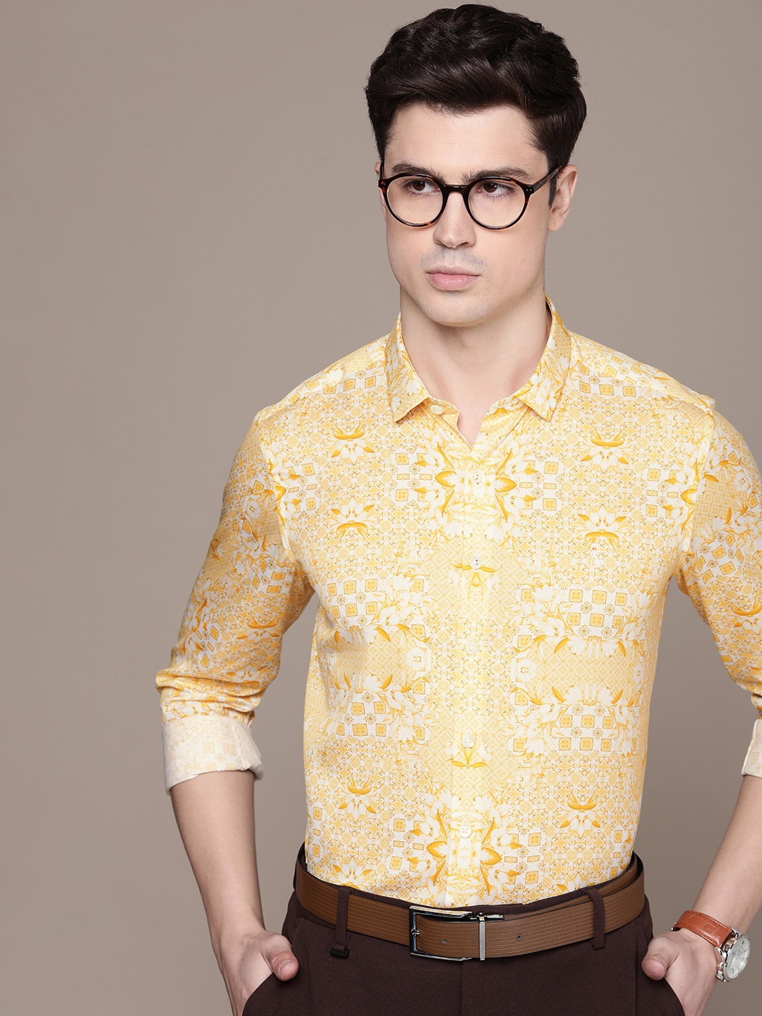 

SIMON CARTER LONDON Men Yellow Slim Fit Opaque Printed Formal Shirt