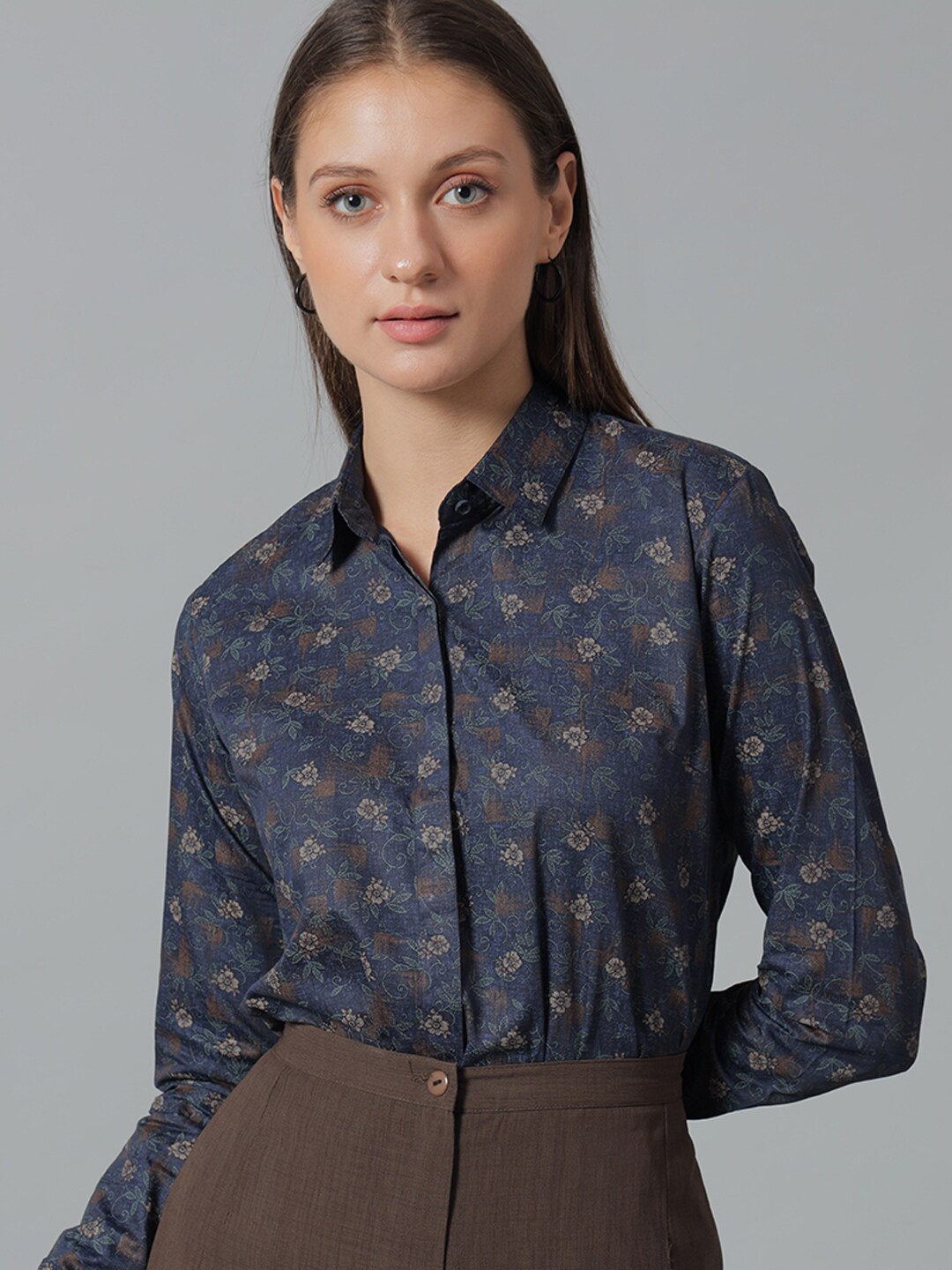 

Hancock Floral Printed Regular Fit Cotton Satin Formal Shirt, Navy blue