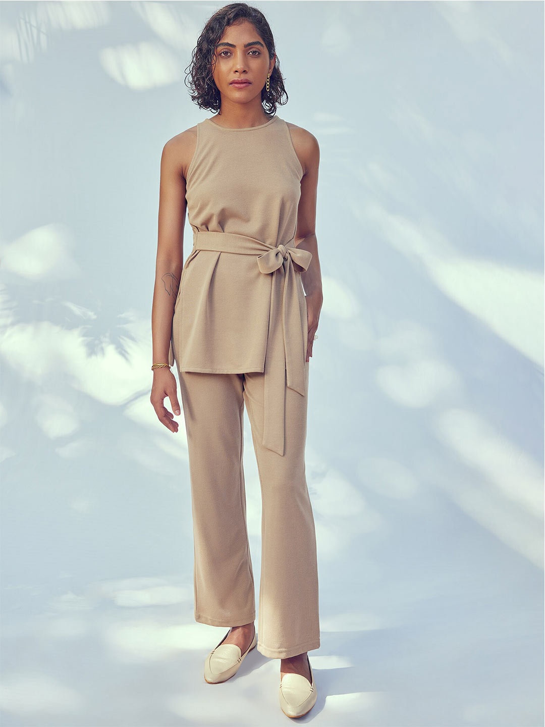 

The Label Life Round Neck Sleeveless Front Tie-Up Top, Beige
