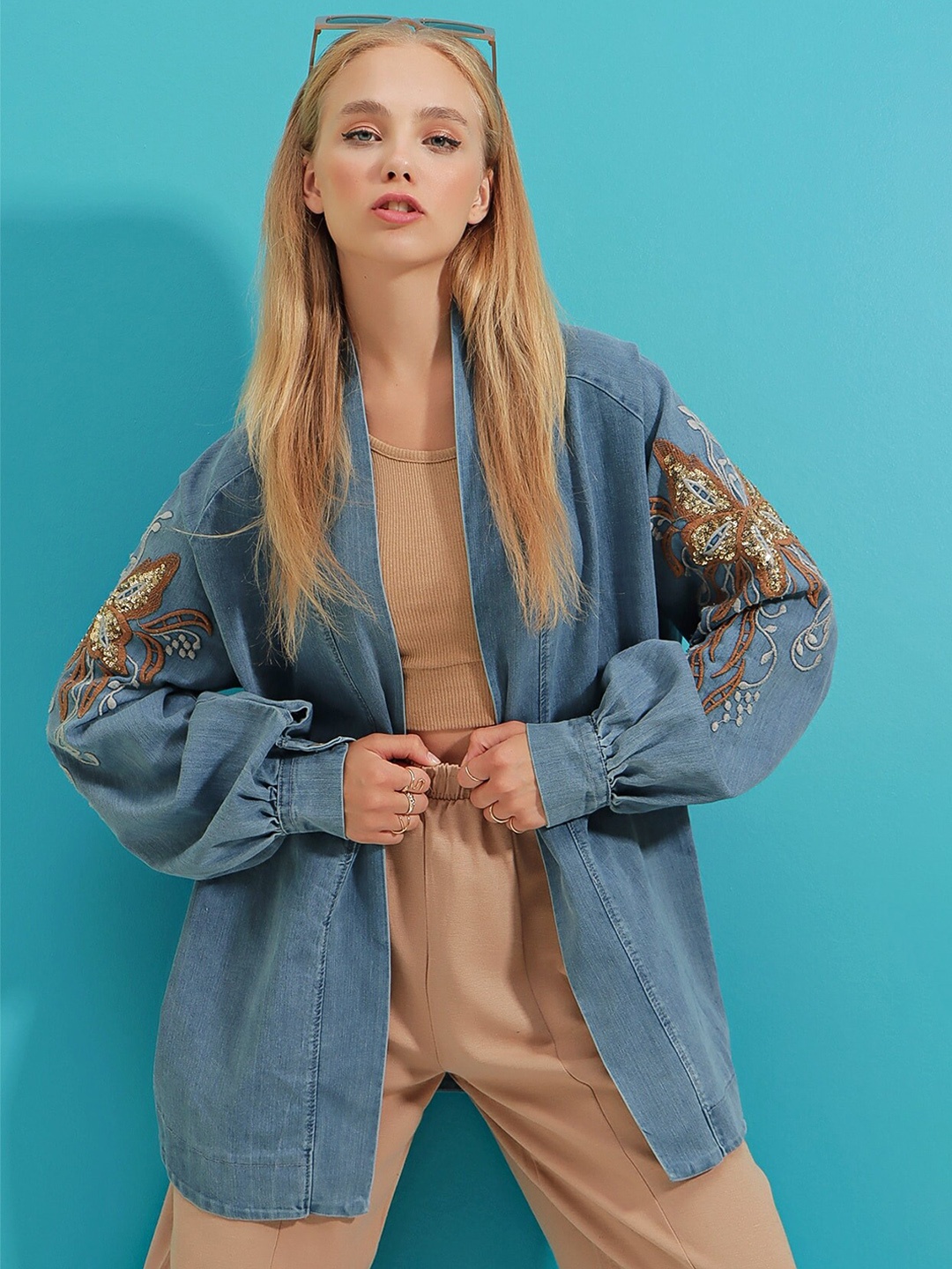 

Trend Alacati stili Denim Jacket With Embroidery, Blue