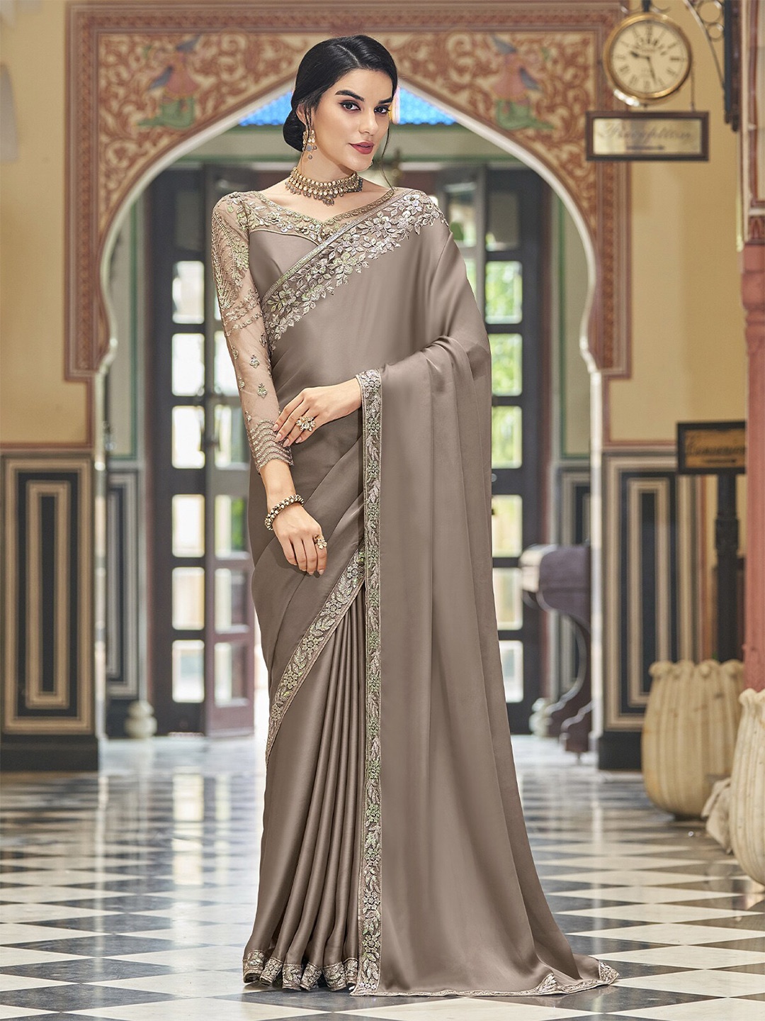 

ODETTE Sequinned Embroidered Saree, Grey