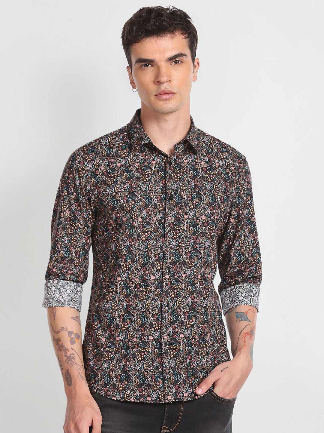 

Flying Machine Floral Printed Printed Casual Pure Cotton Shirt, Black