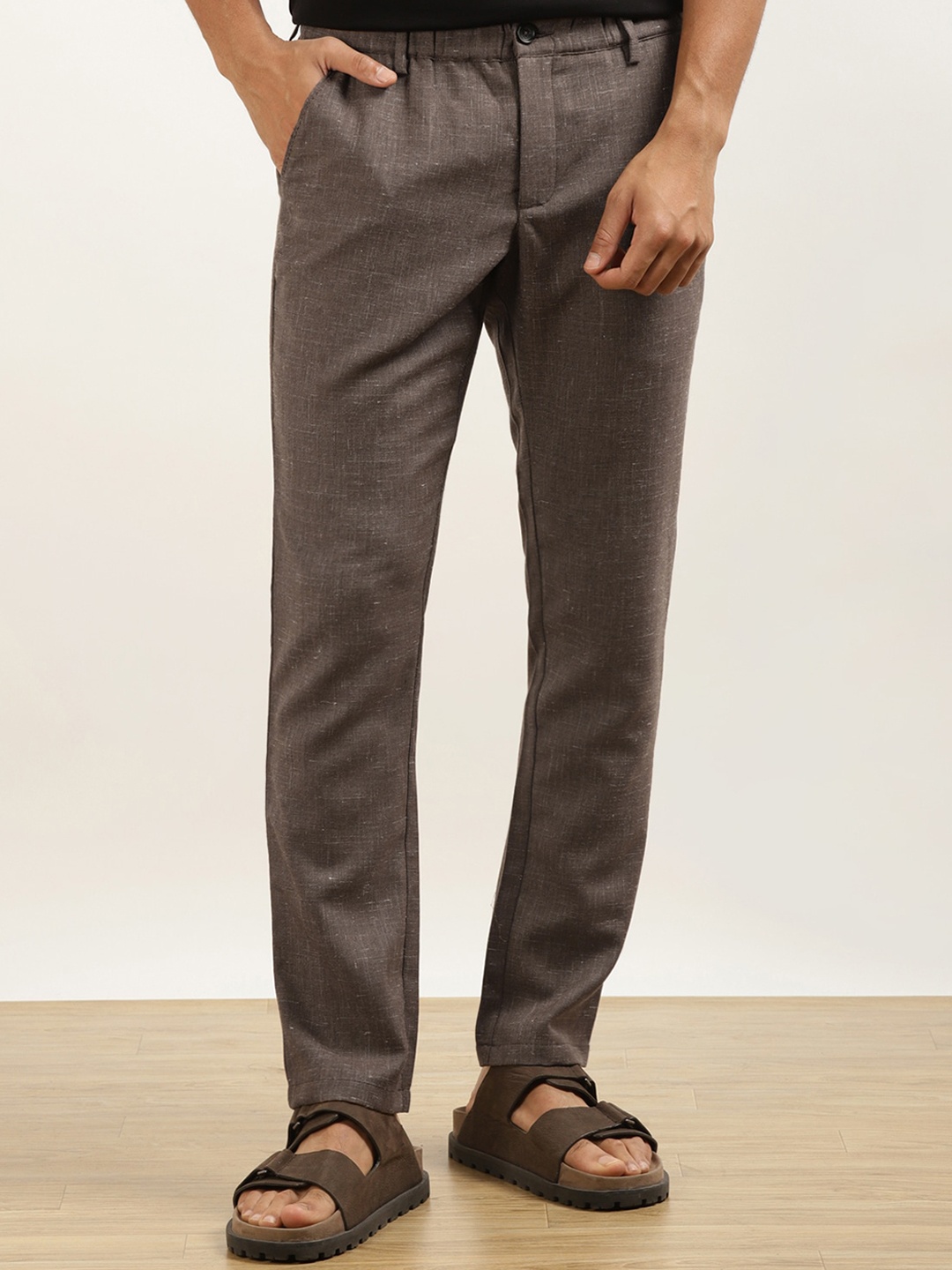 

Andamen Men Classic Mid-Rise Wool Trousers, Brown
