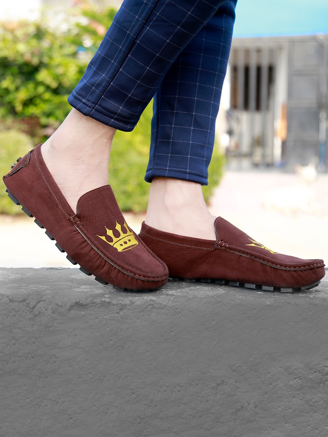 

Bxxy Men Printed Loafers, Brown