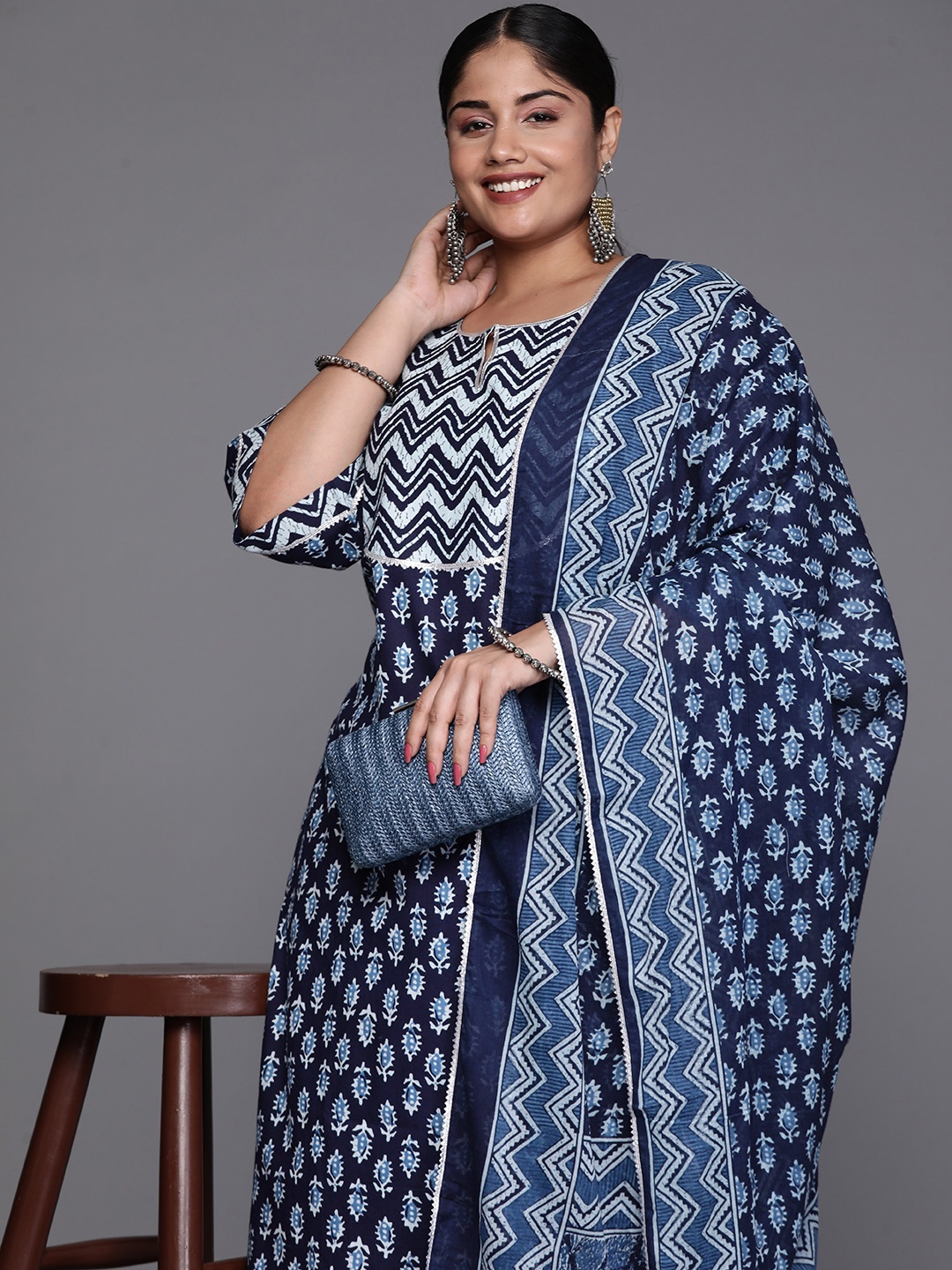 

EXTRA LOVE BY LIBAS Women Plus Size Yoke Design Kurta with Trousers & With Dupatta, Blue